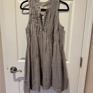 Gray Sleeveless Pleated Dress